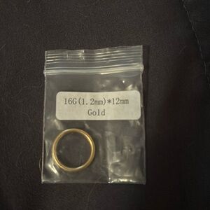 NWT 16G gold piercing ring